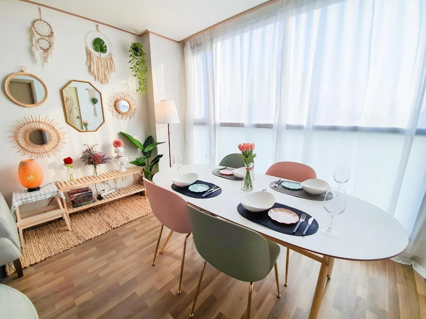 Fall In The View Seoul Apartment